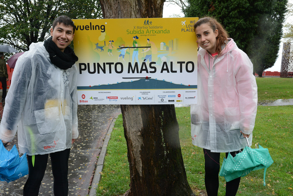 Foto 144 de la avituallamiento y mirador - Galería de la Subida a Artxanda 2019